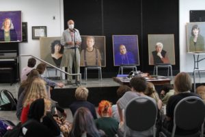 Portrait artist Rob Shetterly talks to TSA students